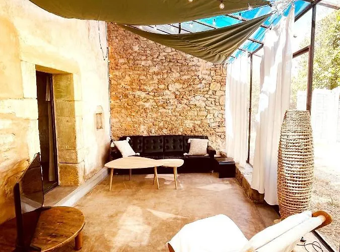 Tres Belle Rotonde Deco Boheme, Tennis, Parking * Nîmes